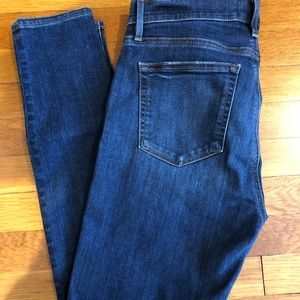 Like-new LOFT Medium Wash Skinny Jeans